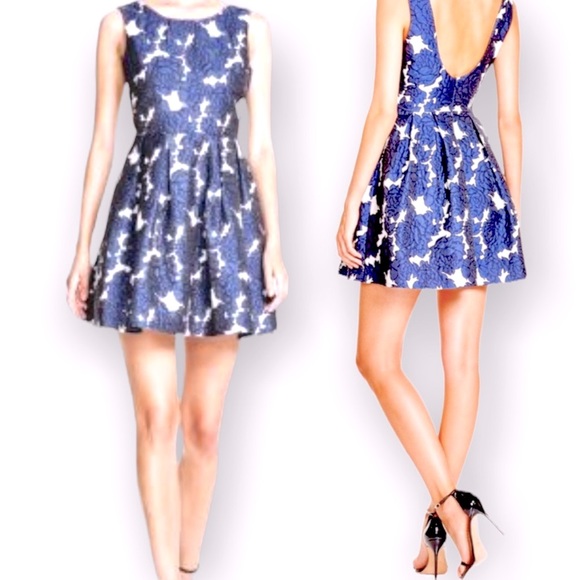 Beautiful Patterned dark blue and white Dress - Picture 3 of 13